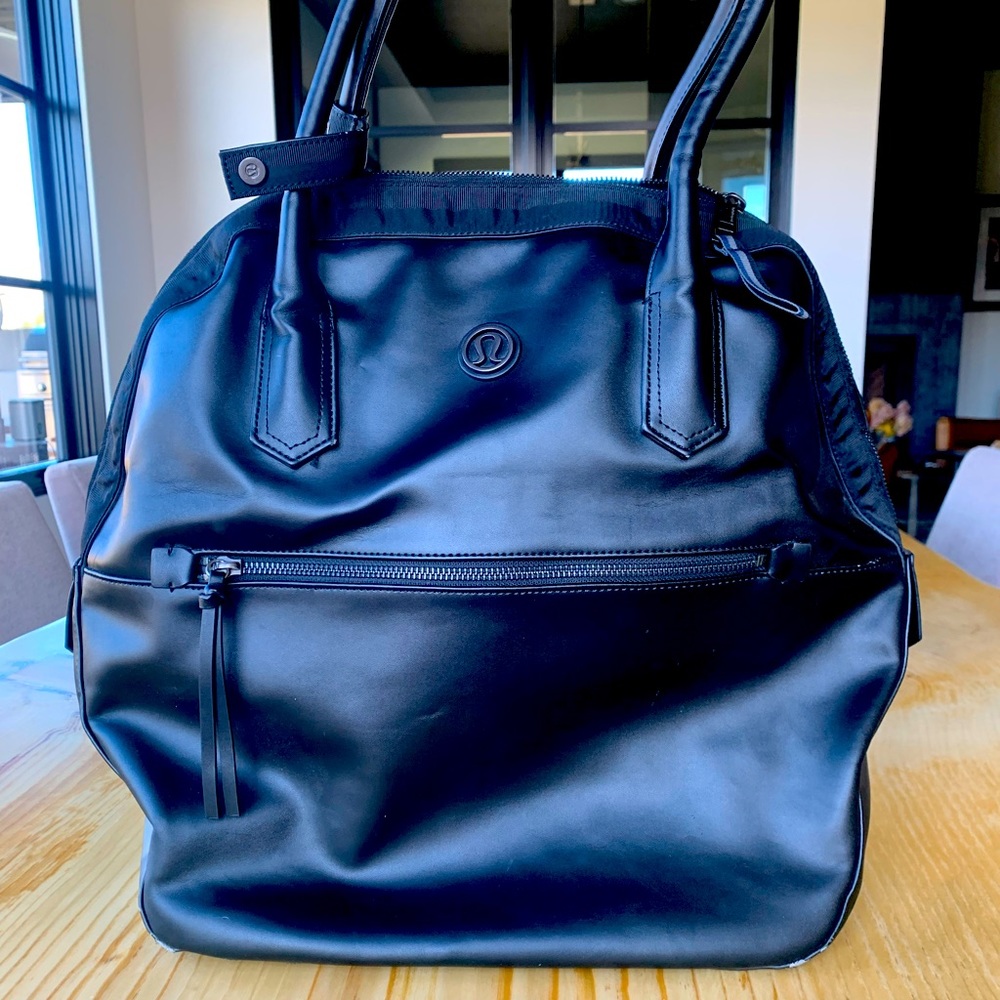 Lulu lemon gym tote bag